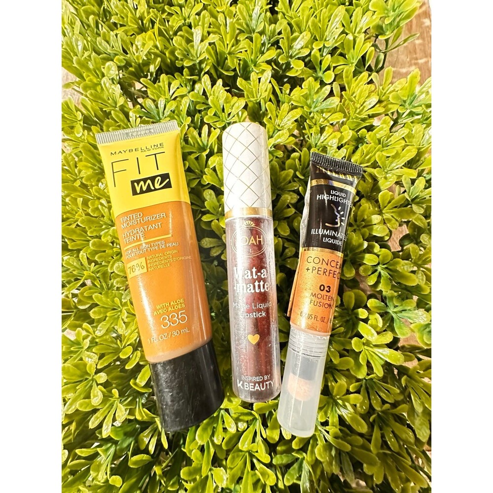 Maybelline Fit Me Tinted Moisturizer, Lipstick, and Milani Highlighter Bundle